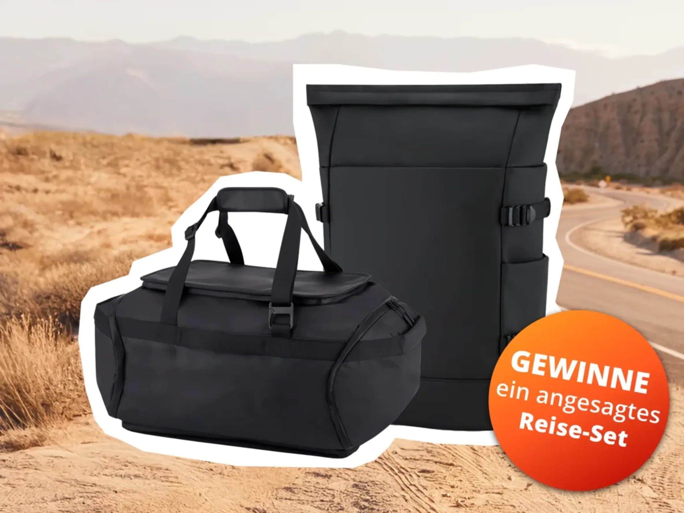 Zwei Reisetaschen von Kapten & Son werden gezeigt. Im Hintergrund sieht man eine Wüstenlandschaft. Im Vordergrund befindet sich der Störer mit der Aufschrift "GEWINNE ein angesagtes Reise-Set".